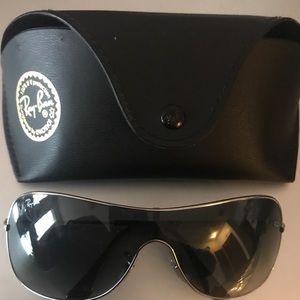 Women’s sunglasses